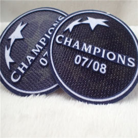 L'habillement fait sur commande de forme de cercle raccorde le transfert de chaleur doux Tatami s'assemblant avec le logo de champion
