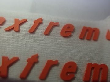 Encre normale de forme adaptée aux besoins du client par labels à haute densité d'habillement de transfert de chaleur