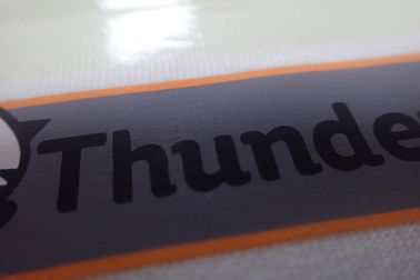 Les anti labels de tissu de transfert de chaleur de sublimation pour l'usage de travail Shinny et le logo mat