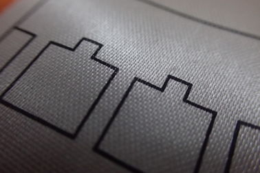 Labels d'habillement tissés par soin lavable de ruban d'impression d'écran pour le polo, manteau, pantalon