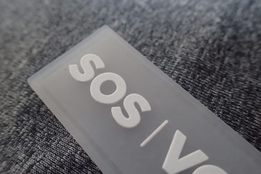 Corrections en caoutchouc faites main de logo pour labels uniformes/en caoutchouc d'habillement