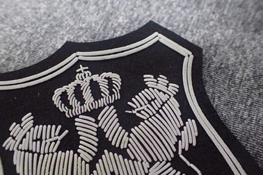 Corrections en caoutchouc de mousse de logo de Microfiber d'habillement