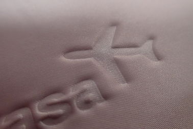 Haute fréquence adaptée aux besoins du client OEKO - labels en nylon de corrections de TEX