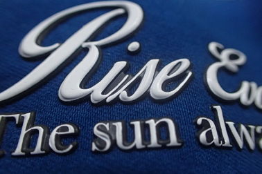Le polo a gravé les corrections en refief transparentes de 0.7mm TPU