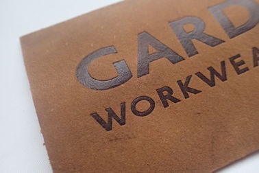 Logo Logo Embossed Leather Patches de Custom de fabricant pour le sac à main, pour le chapeau/habillement