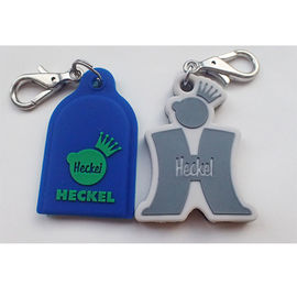 Logo promotionnel de Debossed de cadeaux personnalisé par Keychain d'étiquette de chien de silicone non-toxique
