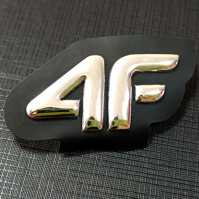 La copie de soudure cousent sur les insignes réfléchis repassants de relief de 3D TPU pour l'habillement