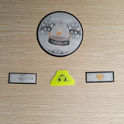 Le fer sur des vêtements de sport d'insignes de la conception TPU raccorde avec le logo de relief du football du football 3D