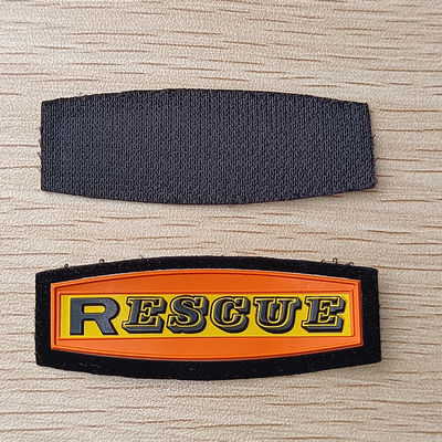 Insignes d'or de relief de 3D Logo Screen Printed Soft Plating TPU pour le tissu