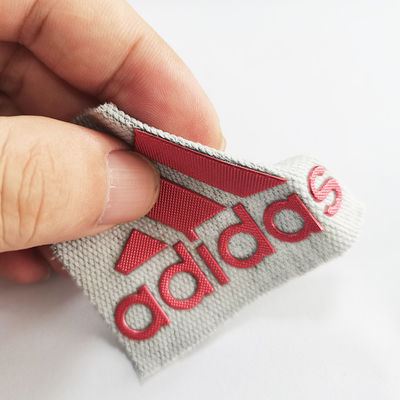 Corrections polychromes faites sur commande de transfert de chaleur du plastisol TPU 3D avec votre propre logo