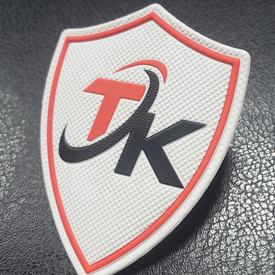 Transfert thermique en caoutchouc doux de relief imprimé fait sur commande de la correction 3D Tpu pour le logo de tissu