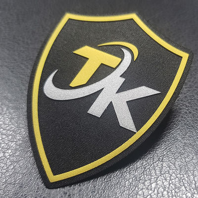 La coutume de mode a imprimé le label de relief de Tpu de couleur de la correction 3D pour le vêtement