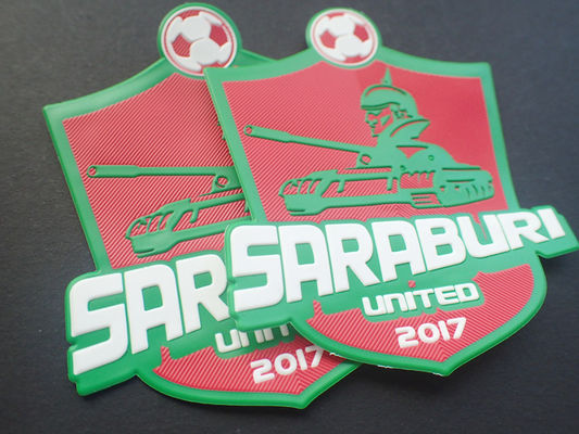 le logo TPU de sports du football 3D a gravé des corrections en refief pour les vêtements extérieurs