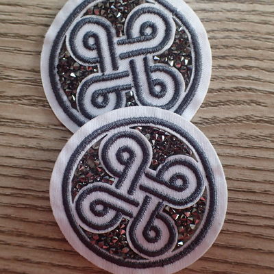 Conception d'imitation de mode de Diamond Custom Embroidered Patches With