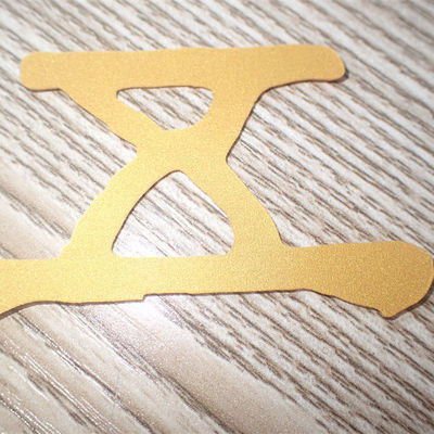 Le logo adapté aux besoins du client 3D a gravé l'écran en refief imprimant des labels de transfert de chaleur pour l'habillement