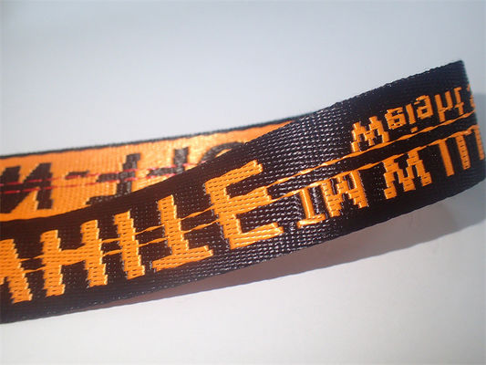 La mode dénomment logo adapté aux besoins du client par sangle forte de jacquard et durable