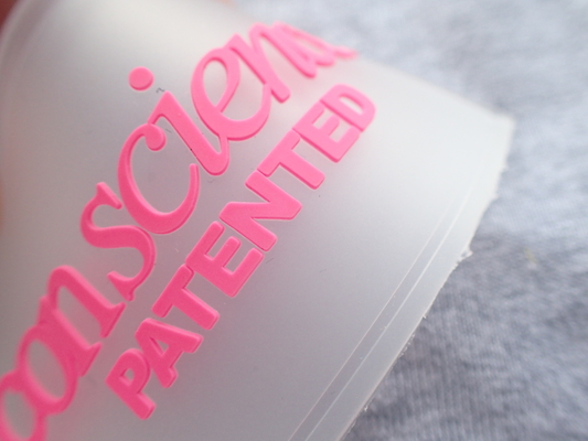 Label de transfert de chaleur de silicone de l'impression 3D d'ODM d'OEM pour des sacs de vêtement