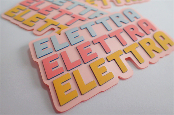 Labels faits sur commande d'impression d'écran en soie de PVC TPU avec 3 couleurs de Pantone