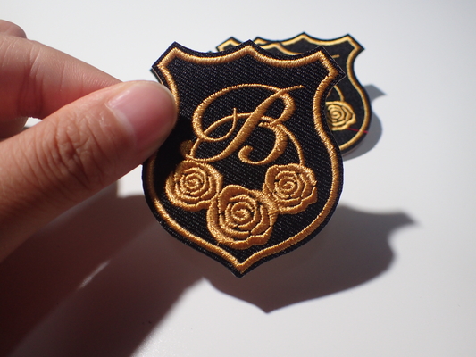 La coutume unique de style d'Eco a brodé l'or Rose Raised Effect de correction