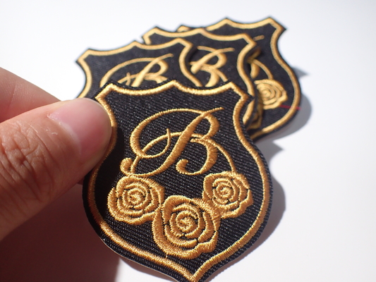 La coutume unique de style d'Eco a brodé l'or Rose Raised Effect de correction