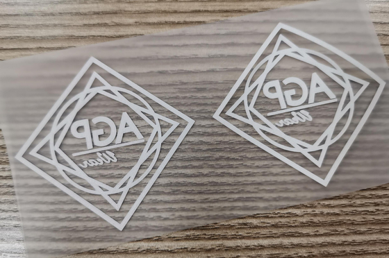 Le transfert de chaleur de haute qualité d'habillement marque le silicone de l'impression 3D