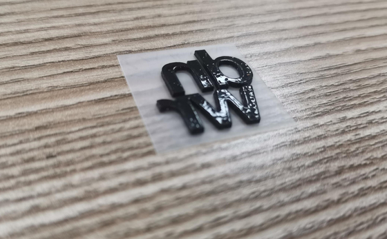 Le transfert de chaleur d'habillement marque l'impression du silicone 3D avec la couleur de Pantone