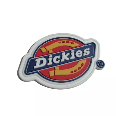 Les labels de silicone ont adapté les corrections aux besoins du client 3D en caoutchouc chaleur le transfert lavable pour le vêtement