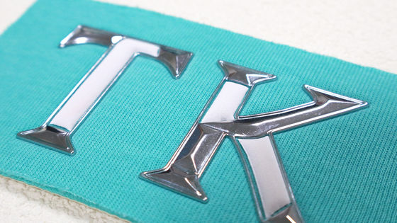 Étiquette de transfert thermique TPU haute fréquence pour vêtements en vrac Prix d'usine