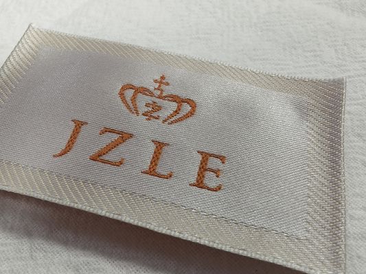 Étiquettes de luxe tissées pour chaussures