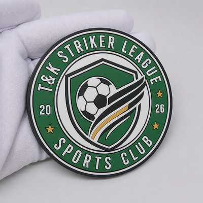 Patchs logo 3D TPU personnalisés pour vêtements de sport - Écologiques, lavables et badges haute fréquence entièrement personnalisables