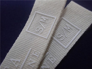 Labels de tissu imprimés par blanc avec le logo de silicone pour des corrections d'habillement de sports