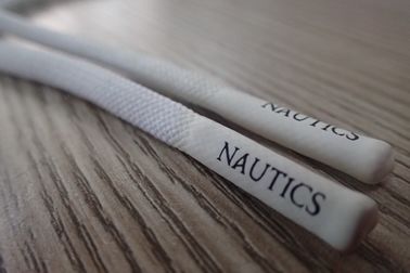Corde non élastique faite sur commande de polyester de logo avec des fins de silicone de Matt pour le Hoodie, habillement